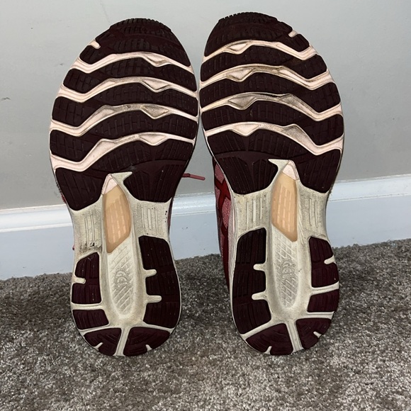 Women’s ASICS size 9 - Picture 5 of 8